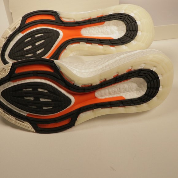 Y-3 Ultraboost Yohji Yamamato - Picture 3 of 9